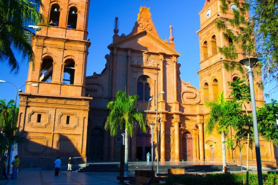 Pasajes en micro a Santa Cruz de la Sierra